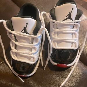 Jordan 11 Low Concord Bred toddler size 7c